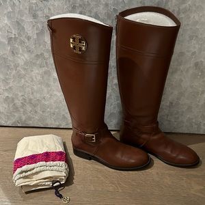 Tory Burch leather boots. Size 7.5! Looks brand new, barely used!